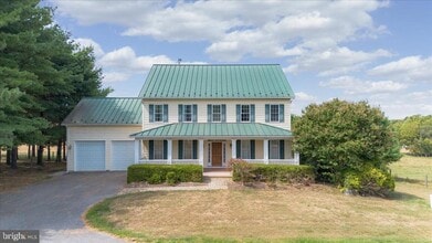 5510 Porterstown Rd in Keedysville, MD - Building Photo - Building Photo