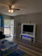 2292 Costa Rican Dr, Unit 20 in Clearwater, FL - Building Photo - Building Photo
