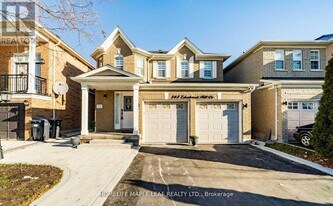 343 Edenbrook Hill Dr in Brampton, ON - Building Photo