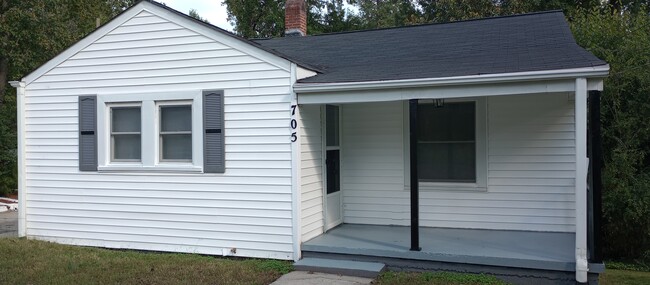 705 Cox Ave in Thomasville, NC - Building Photo - Building Photo