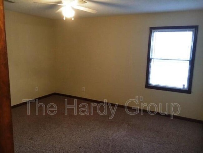 308 4th Ave NW in Winchester, TN - Building Photo - Building Photo