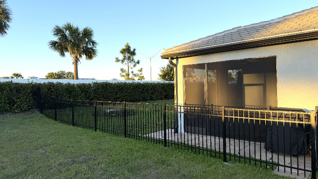 17534 Savory Mist Cir in Lakewood Ranch, FL - Building Photo - Building Photo