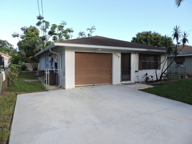 508 Pinegrove Ave