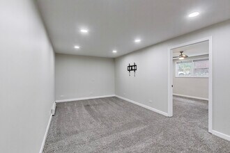1086 N Northwest Hwy in Park Ridge, IL - Foto de edificio - Building Photo