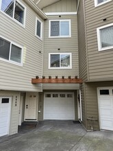 936 N 35th St in Seattle, WA - Foto de edificio - Building Photo