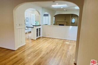 11445 Burnham St in Los Angeles, CA - Building Photo - Building Photo