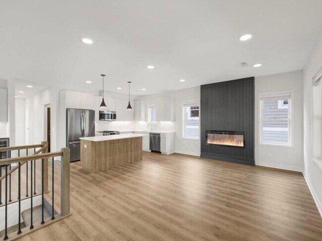 5337 Drew Ave S in Minneapolis, MN - Building Photo - Building Photo