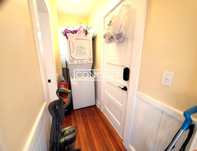 332 Beacon St, Unit 2 in Somerville, MA - Foto de edificio - Building Photo