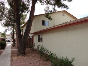 860 E Brown Rd-Unit -22 in Mesa, AZ - Building Photo - Building Photo