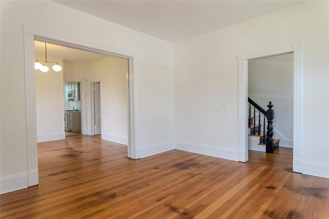 81 Beacon St in Newburgh, NY - Building Photo - Building Photo