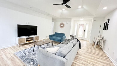 1875 Terrace Lake Dr in Lawrenceville, GA - Building Photo - Building Photo