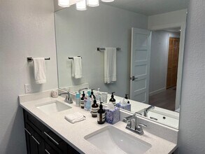 100 Lake Hills Dr N in Austin, TX - Building Photo - Building Photo