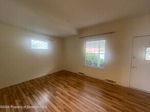 608 N Sumner Ave in Scranton, PA - Building Photo - Building Photo