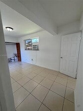 100 NW 64th Ct in Miami, FL - Building Photo - Building Photo