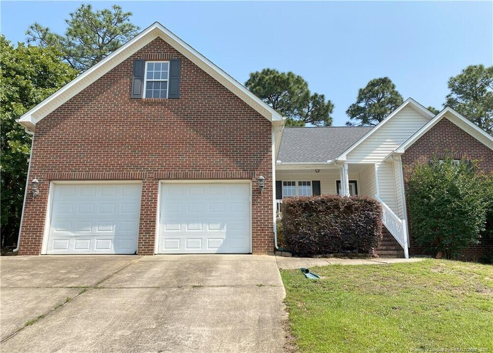 132 Lakeland Port in Sanford, NC - Building Photo