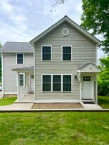 173 Butternut St, Unit 173 Butternut Street #2 in Middletown, CT - Building Photo
