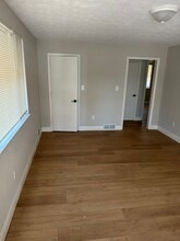 2033 Valley St in Dayton, OH - Building Photo - Building Photo