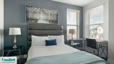 4950 W Prescott St in Tampa, FL - Foto de edificio - Building Photo