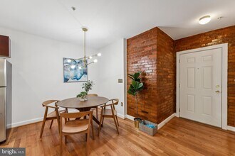 5403 9th St NW, Unit 204 in Washington, DC - Building Photo - Building Photo