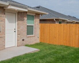 Chisholm Pointe and Summit Ridge in Oklahoma City, OK - Building Photo - Building Photo