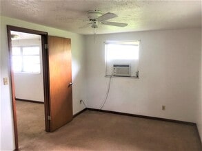 5028 Lantana St in Zephyrhills, FL - Building Photo - Building Photo