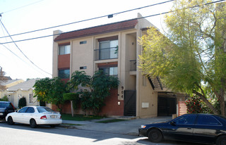 904 E Lomita Ave Apartments