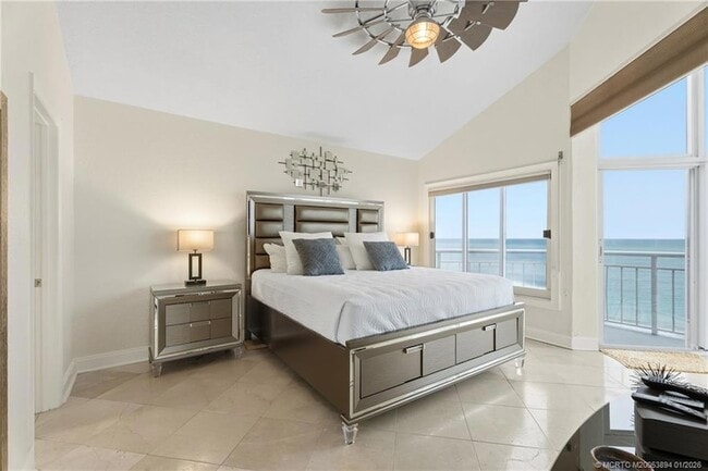 3870 N Hwy A1A, Unit PH6 in Fort Pierce, FL - Foto de edificio - Building Photo