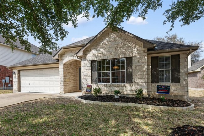 property at 601 Pebblestone Walk Dr