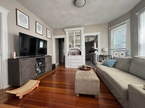 151 Middlesex Ave in Medford, MA - Foto de edificio - Building Photo