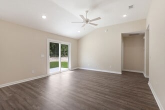 543 Church Cir in Jesup, GA - Building Photo - Building Photo