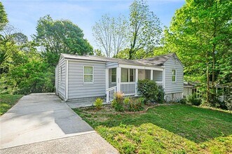 360 Betsy Ave SW in Atlanta, GA - Building Photo - Building Photo