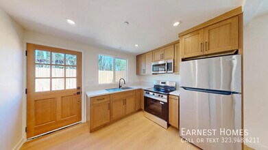 6443 Satsuma Ave in Los Angeles, CA - Building Photo - Building Photo