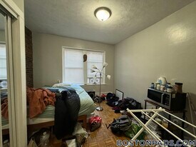 40 Anderson St, Unit 9 in Boston, MA - Building Photo