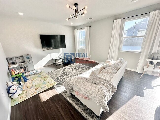 27086 E Bayaud Ave in Aurora, CO - Building Photo - Building Photo