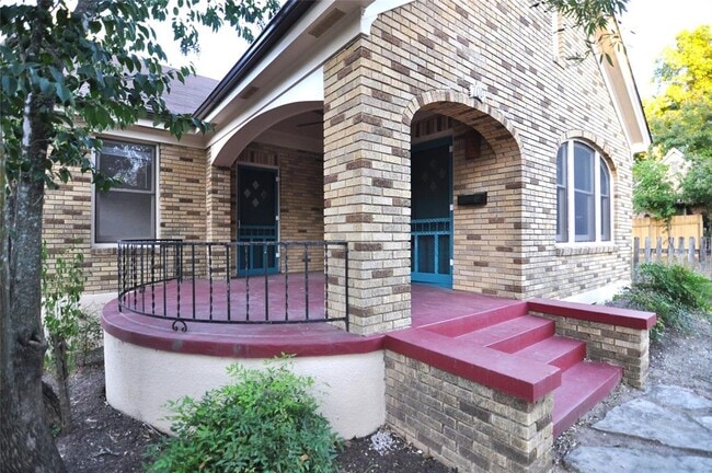 property at 709 Carolyn Ave