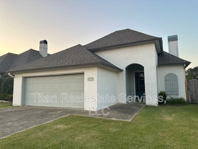 property at 204 Braxton Dr