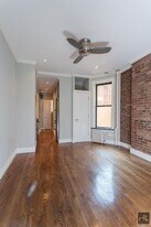 MOTT ST., Unit 12 in New York, NY - Building Photo