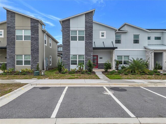 1200 Challenge Dr in Davenport, FL - Building Photo - Building Photo