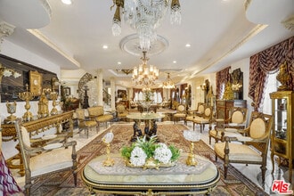 2258 Gloaming Way in Beverly Hills, CA - Building Photo - Building Photo