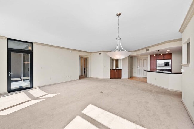 8100 E Union Ave in Denver, CO - Building Photo - Building Photo