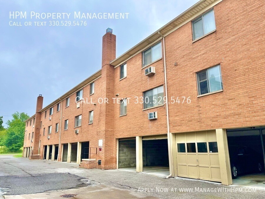 16210 Maple Heights Blvd in Maple Heights, OH - Building Photo