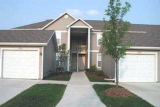 property at 1483 Fox Pointe Cir
