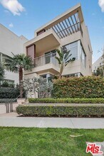 12682 Millennium Dr in Los Angeles, CA - Building Photo - Building Photo