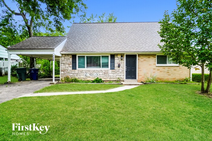 754 Bevis Rd in Columbus, OH - Building Photo