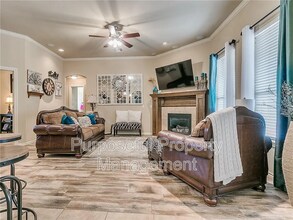 2409 Austrian Pine Dr in Choctaw, OK - Building Photo - Building Photo