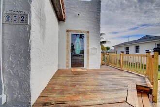 232 Dixie Blvd in Delray Beach, FL - Building Photo - Building Photo