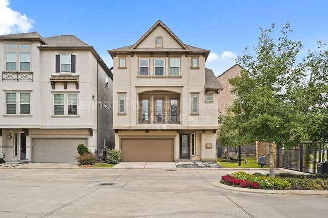 2025 Cambridge Heights Pl in Houston, TX - Building Photo - Building Photo