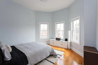 808 E 5th St, Unit 3 in Boston, MA - Building Photo - Building Photo