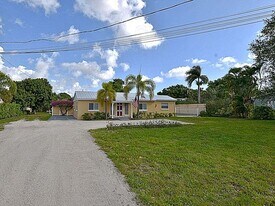 2707 Richard Rd in West Palm Beach, FL - Building Photo