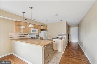 1503 N 17th St in Philadelphia, PA - Building Photo - Building Photo